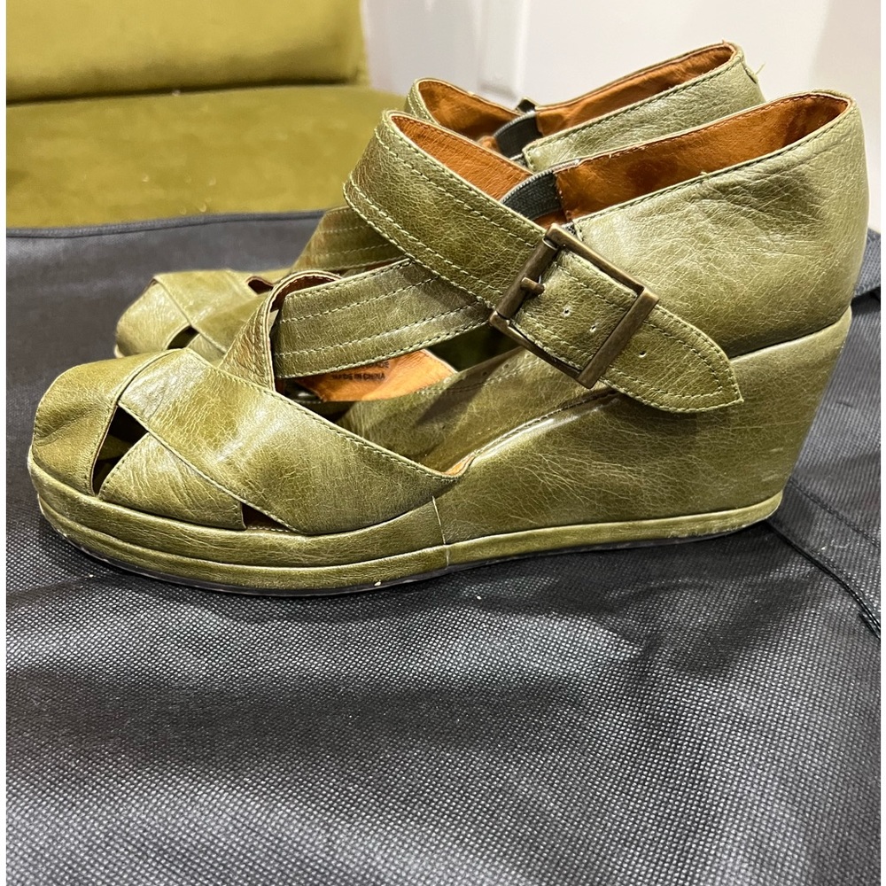 REMIX Classic Vintage shoes